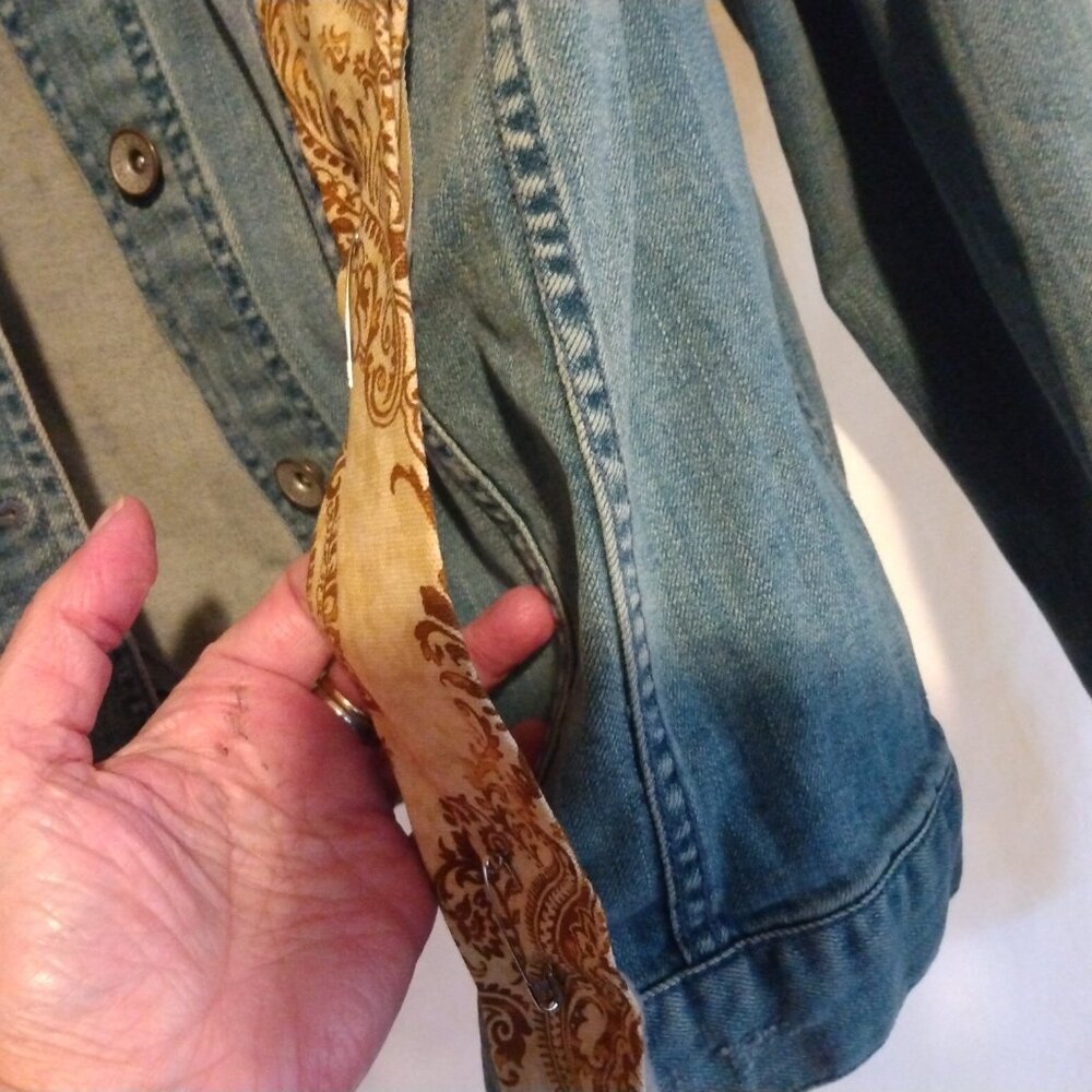Upcycled Denim Jean Jacket XL Boho Rocker Patches Artsy Festival Mixed Media - Picture 4 of 15